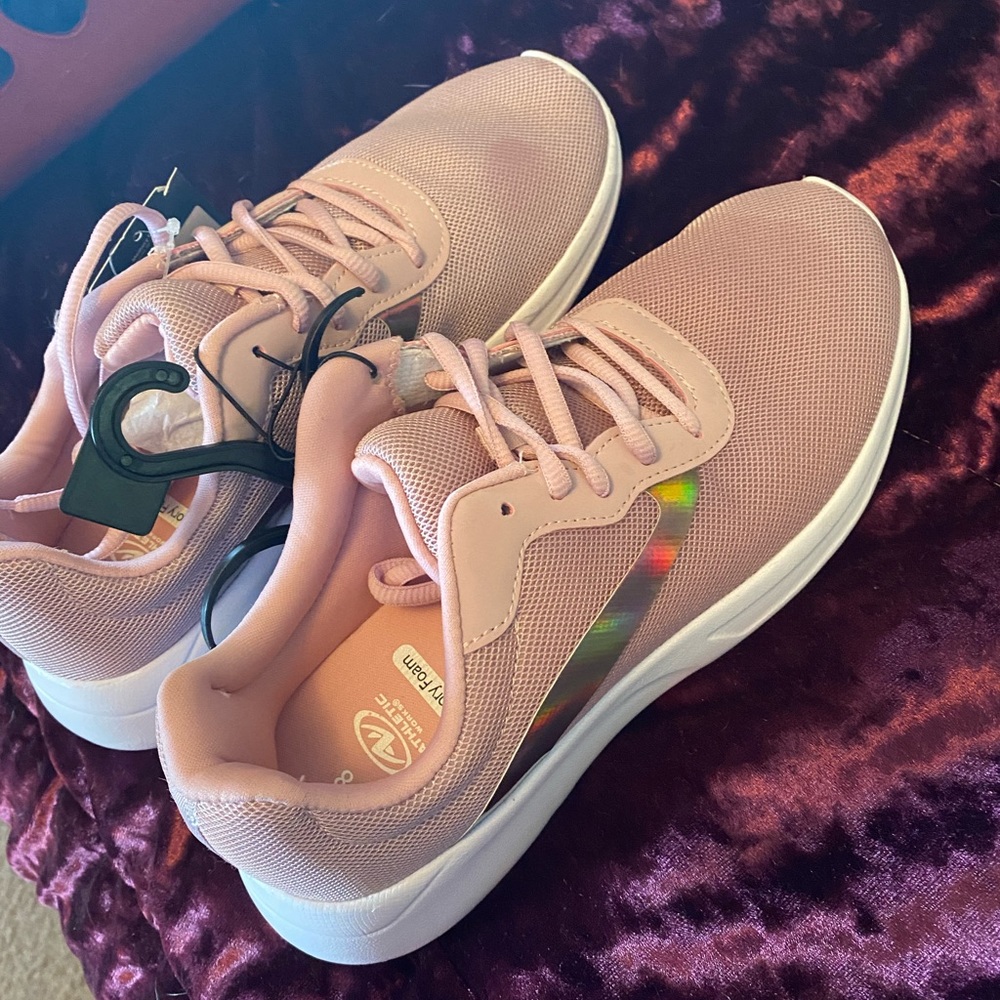 Cute tennis shoes